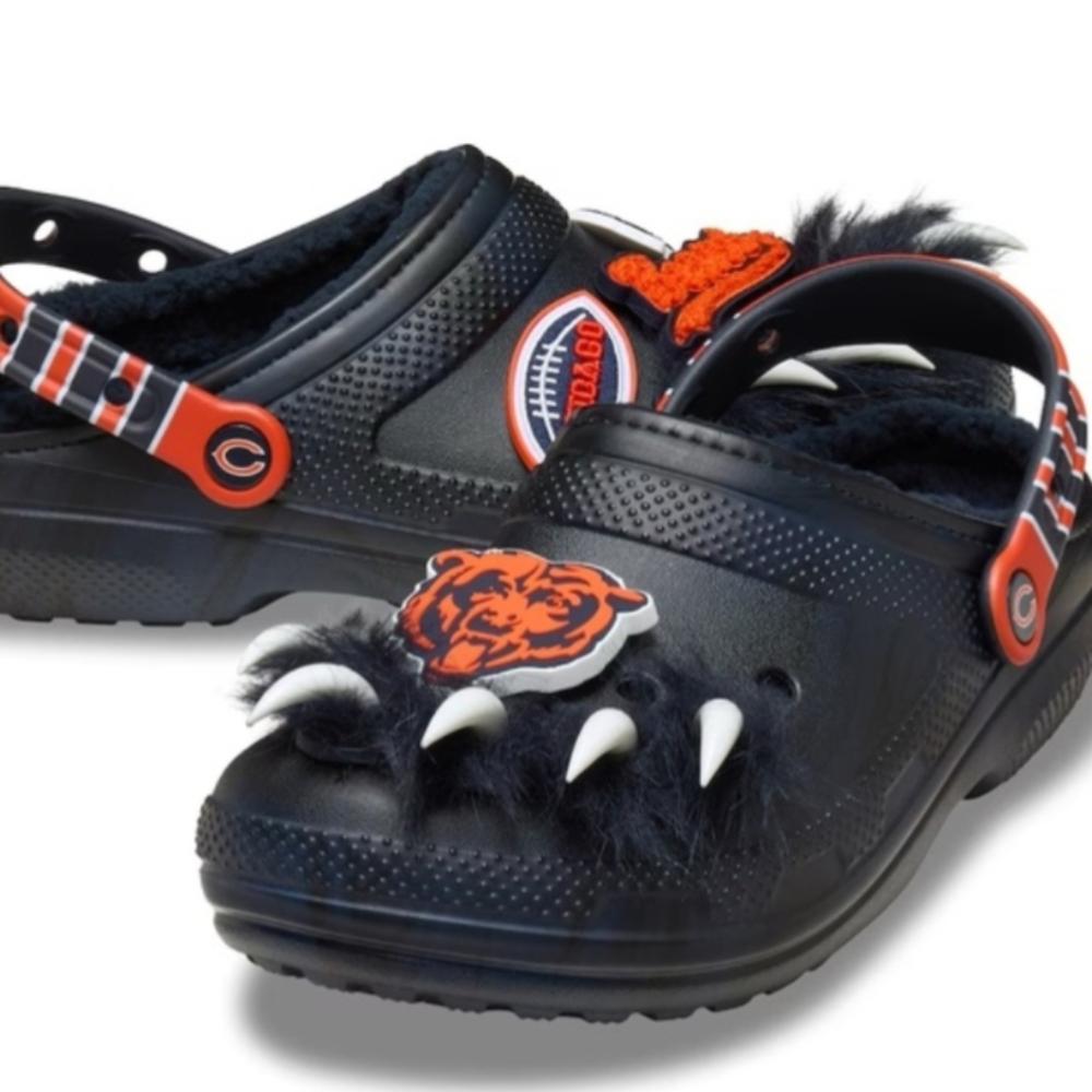 Chicago Bears Crocs - Picture 4 of 15